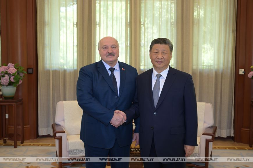 Alexandre Loukachenko et Xi Jinping